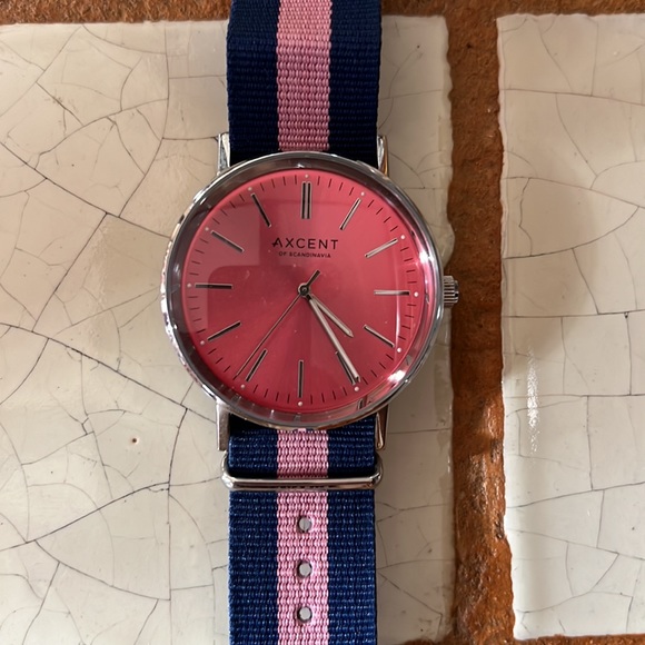 Axcent watch - Picture 2 of 2